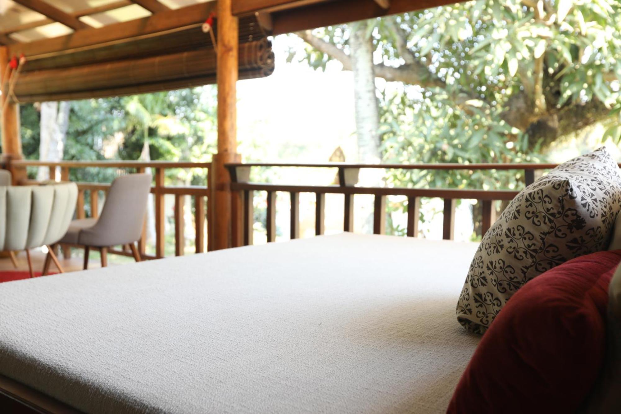 Devi Kampot Resort At Phum Kampot Buitenkant foto