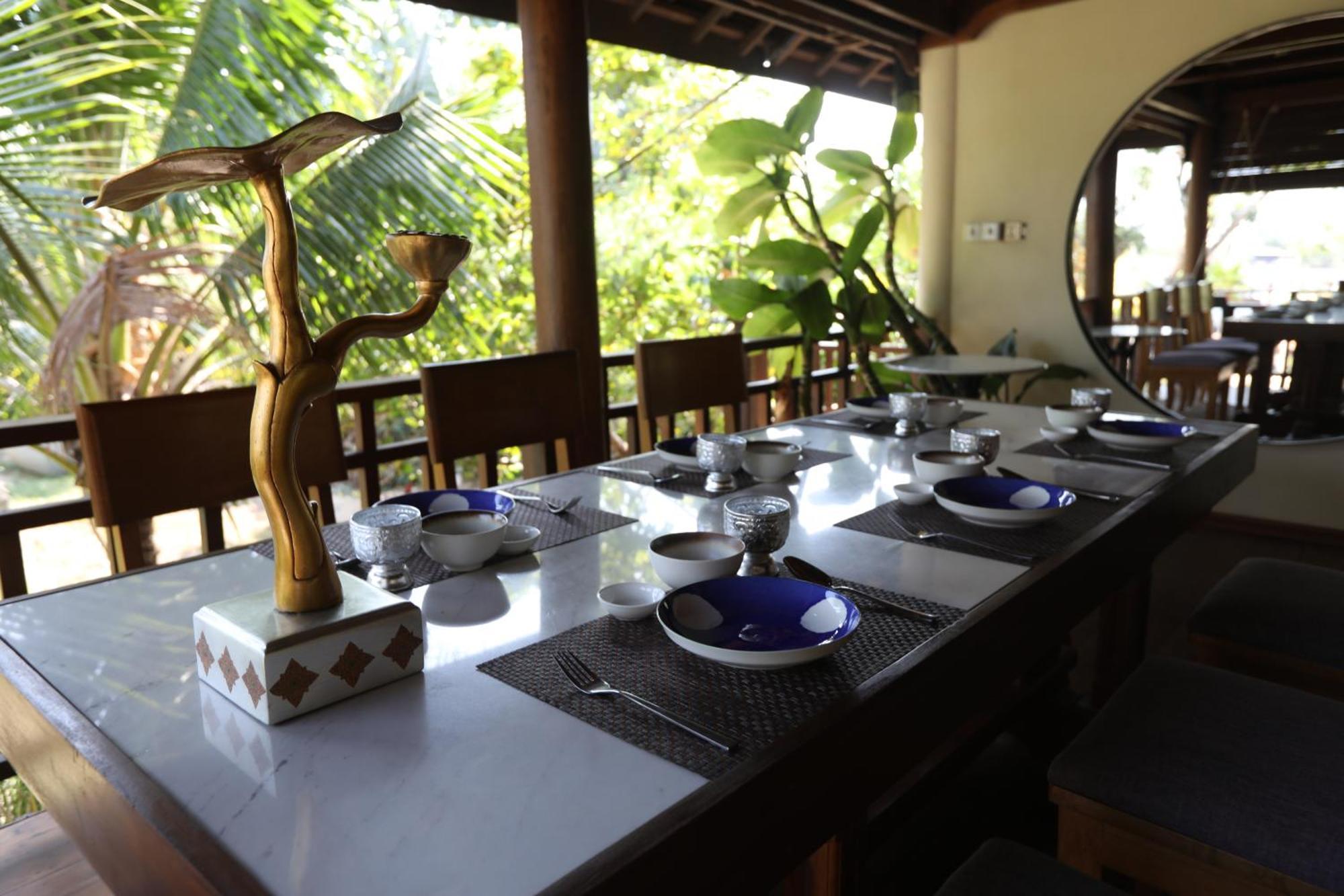 Devi Kampot Resort At Phum Kampot Buitenkant foto