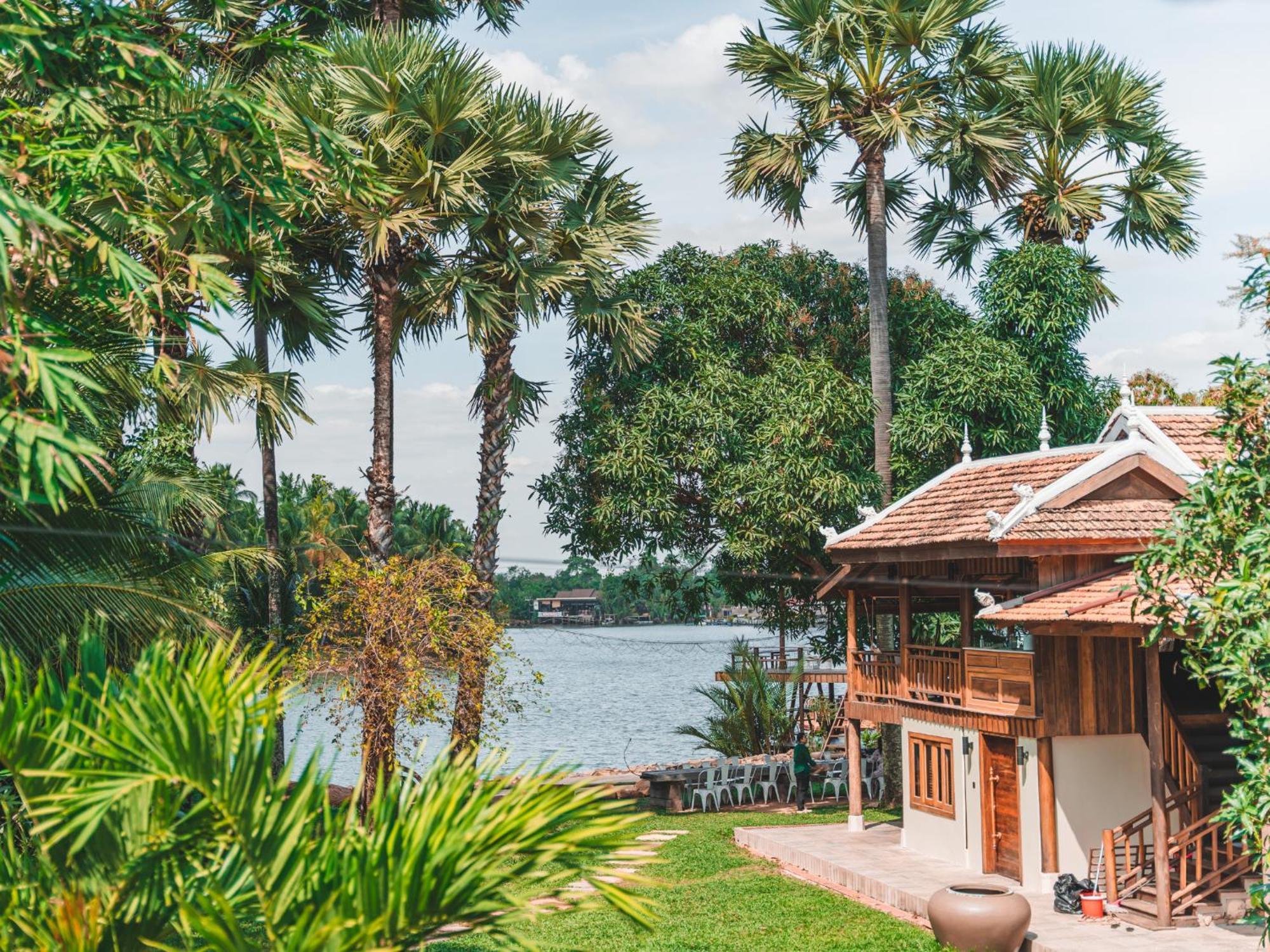 Devi Kampot Resort At Phum Kampot Buitenkant foto